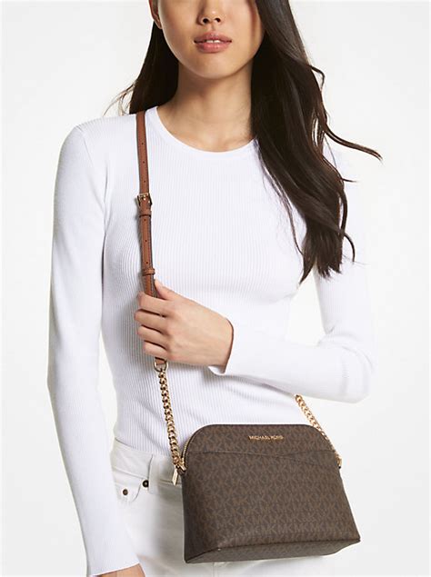 Michael Kors Jet Set Travel Medium Dome Crossbody Bag in 